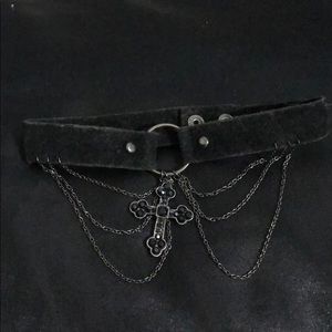 BLACK SUEDE GOTH CROSS CHOKER